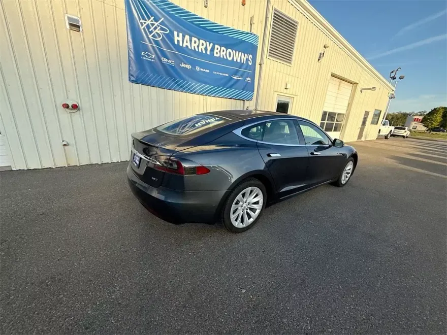2017 Tesla Model S 90D photo 1