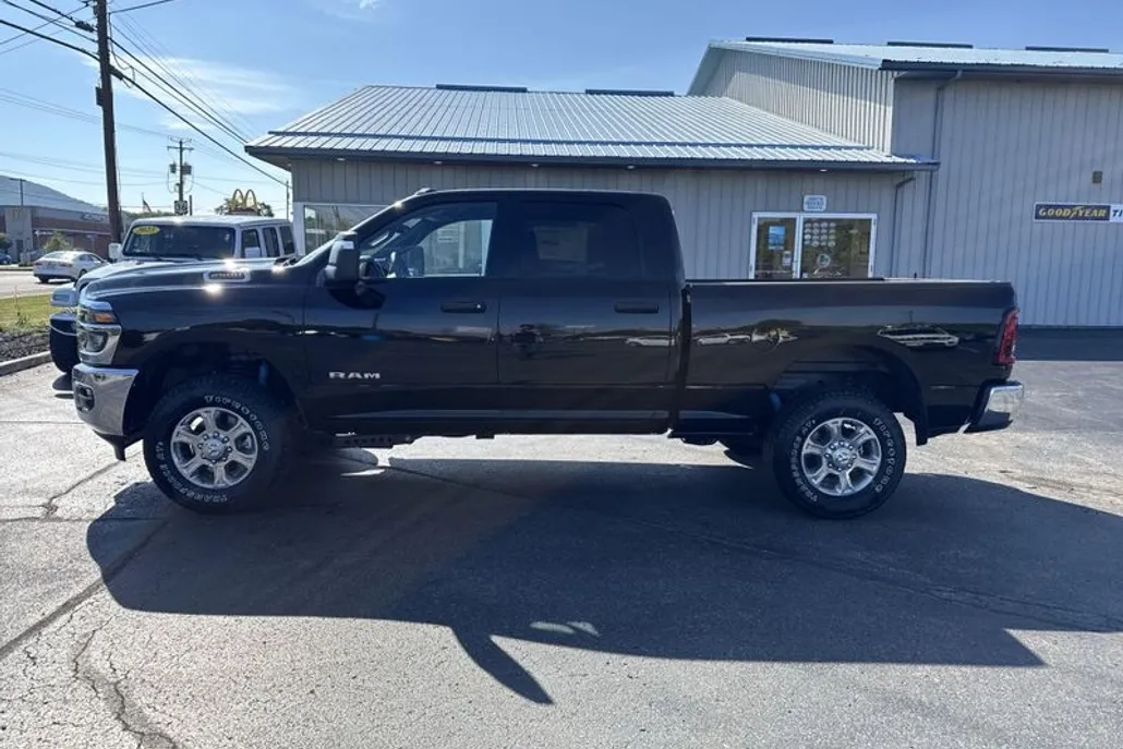 2025 Ram 2500 Big Horn photo 1