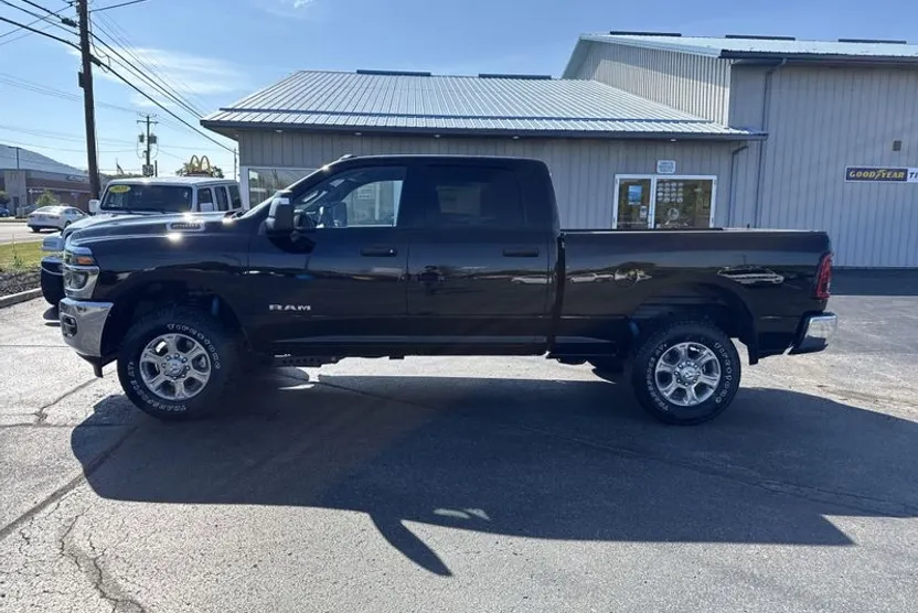 2025 Ram 2500 Big Horn photo 1