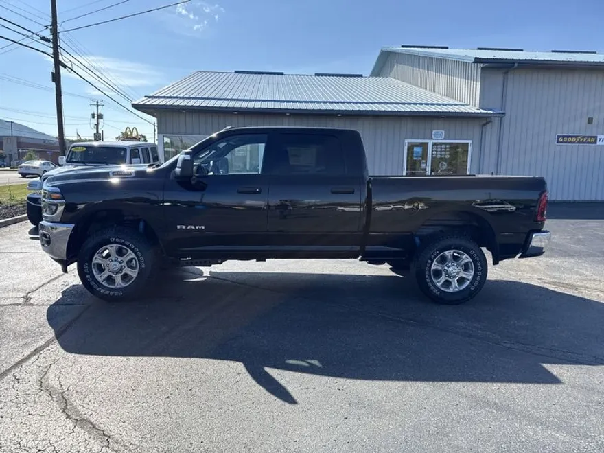 2025 Ram 2500 Big Horn photo 1