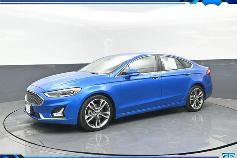 2020 Ford Fusion Titanium photo 1