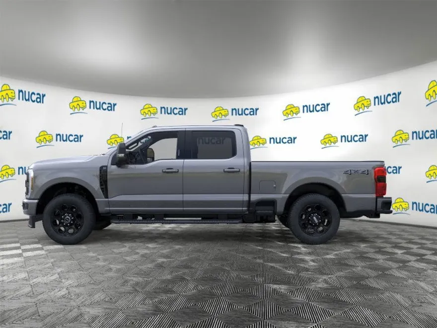2025 Ford F-350 XLT photo 1