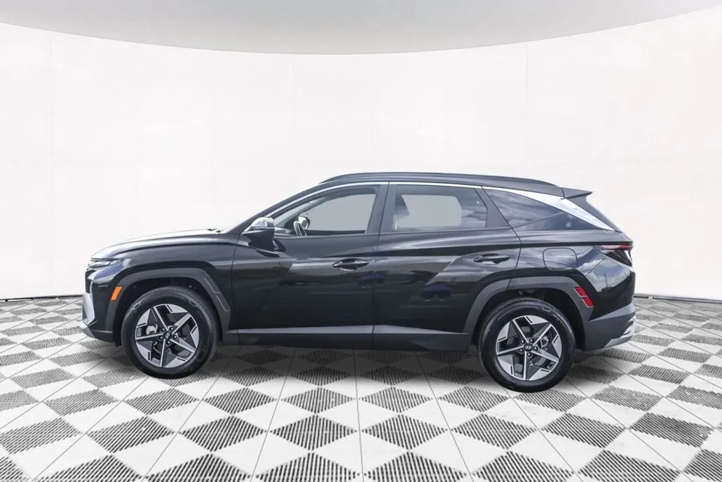 2025 Hyundai Tucson Hybrid SEL Convenience photo 1
