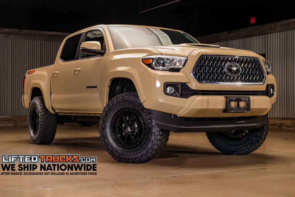 2019 Toyota Tacoma TRD Sport photo 1