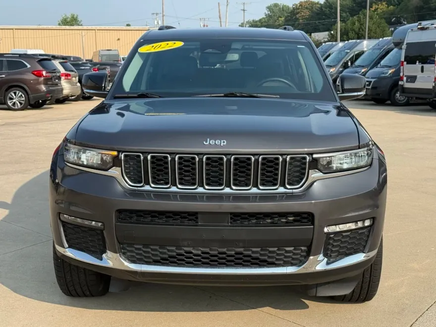 2022 Jeep Grand Cherokee Limited photo 1