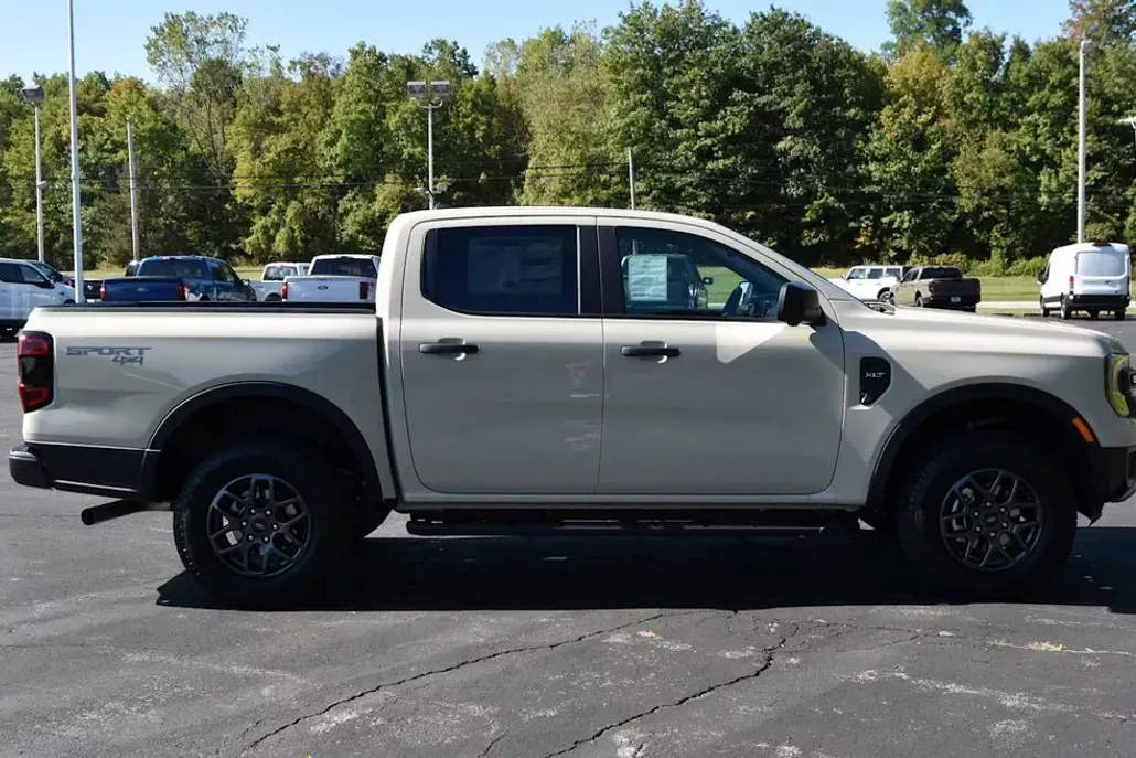 2025 Ford Ranger XLT photo 1
