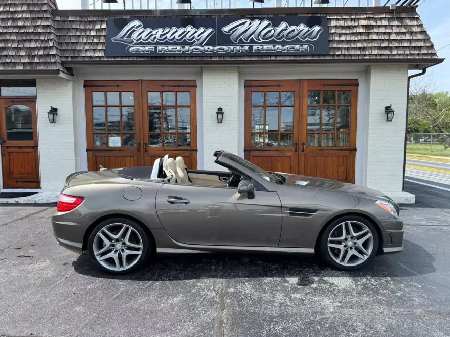 2015 Mercedes Benz SLK 350 photo 1