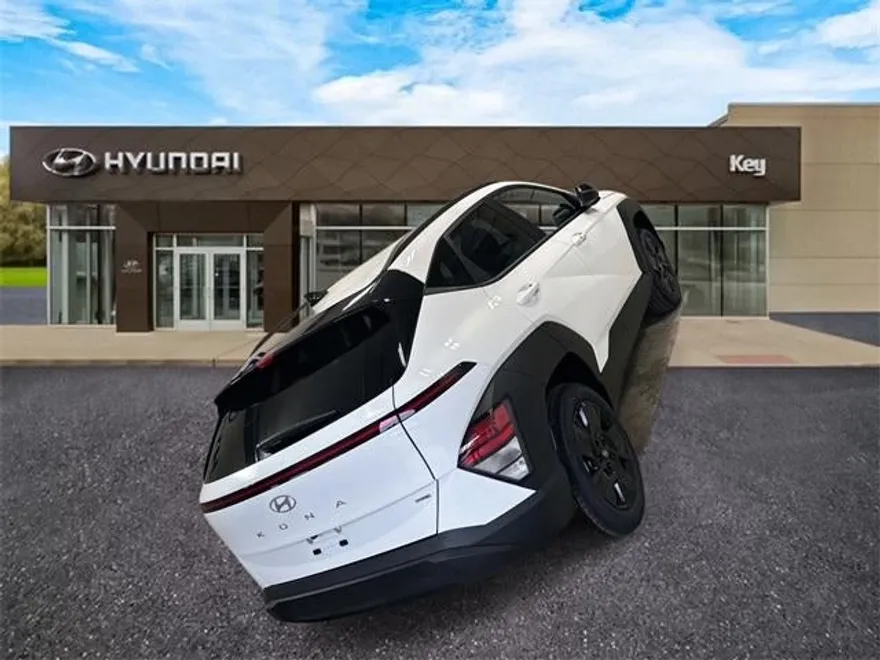 2026 Hyundai Kona SEL photo 1