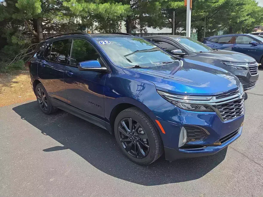 2022 Chevrolet Equinox RS photo 1
