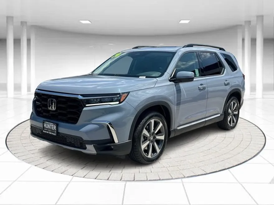 2024 Honda Pilot Touring photo 1