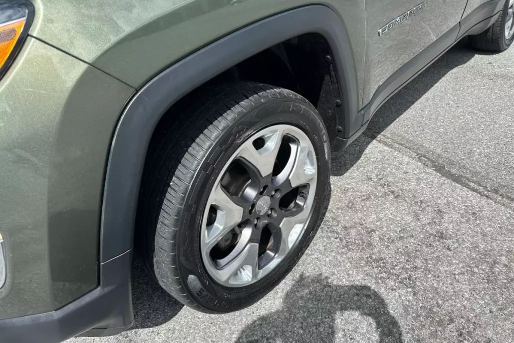 2020 Jeep Compass Limited photo 1