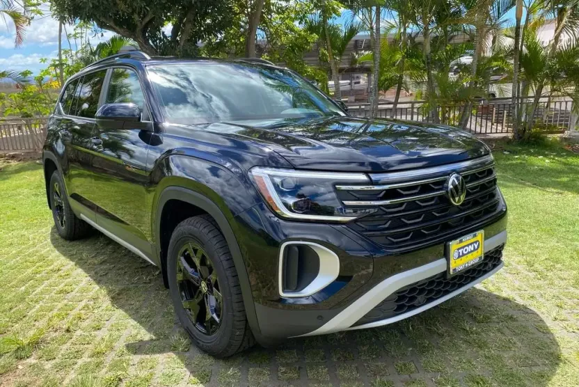 2026 Volkswagen Atlas Peak Edition SE photo 1