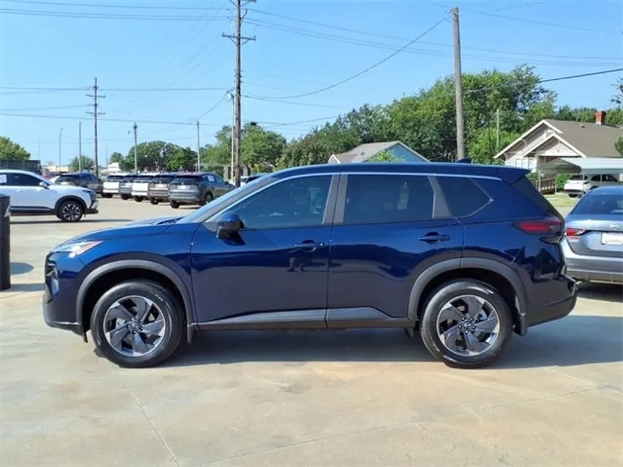 2026 Nissan Rogue SV photo 1