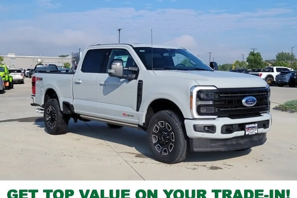 2025 Ford F-350 Platinum photo 1