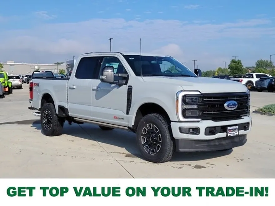 2025 Ford F-350 Platinum photo 1