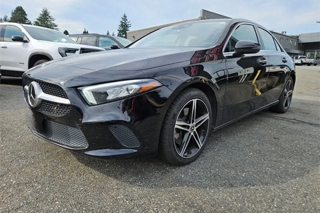 2021 Mercedes Benz A 220 photo 1
