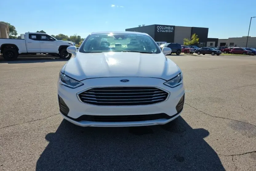 2020 Ford Fusion SEL photo 1