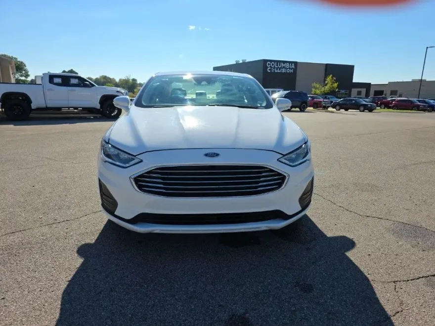 2020 Ford Fusion SEL photo 1