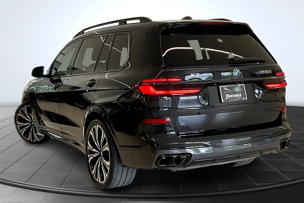 2024 Bmw X7 M60i photo 1