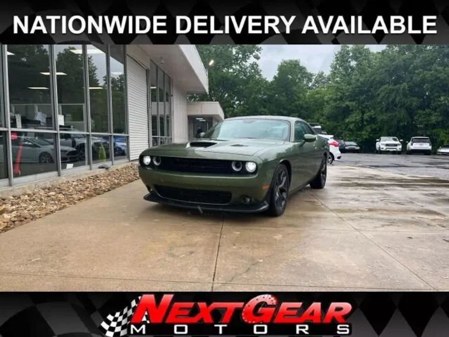 2022 Dodge Challenger GT photo 1
