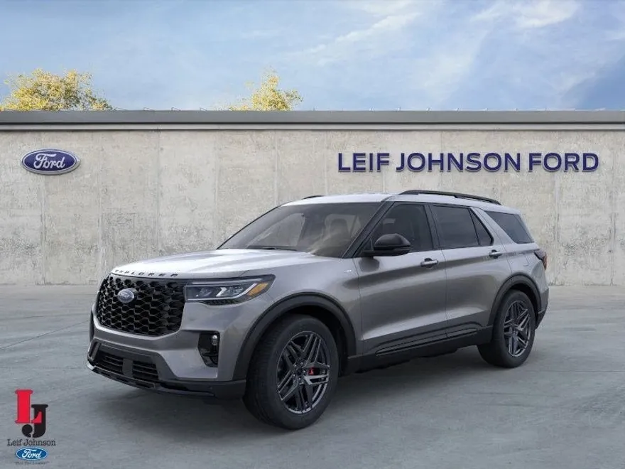 2025 Ford Explorer ST-Line photo 1