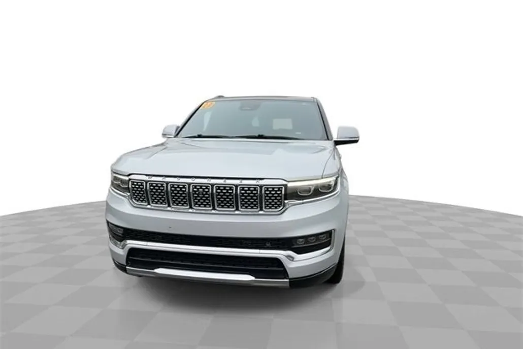 2022 Jeep Grand Wagoneer III photo 1