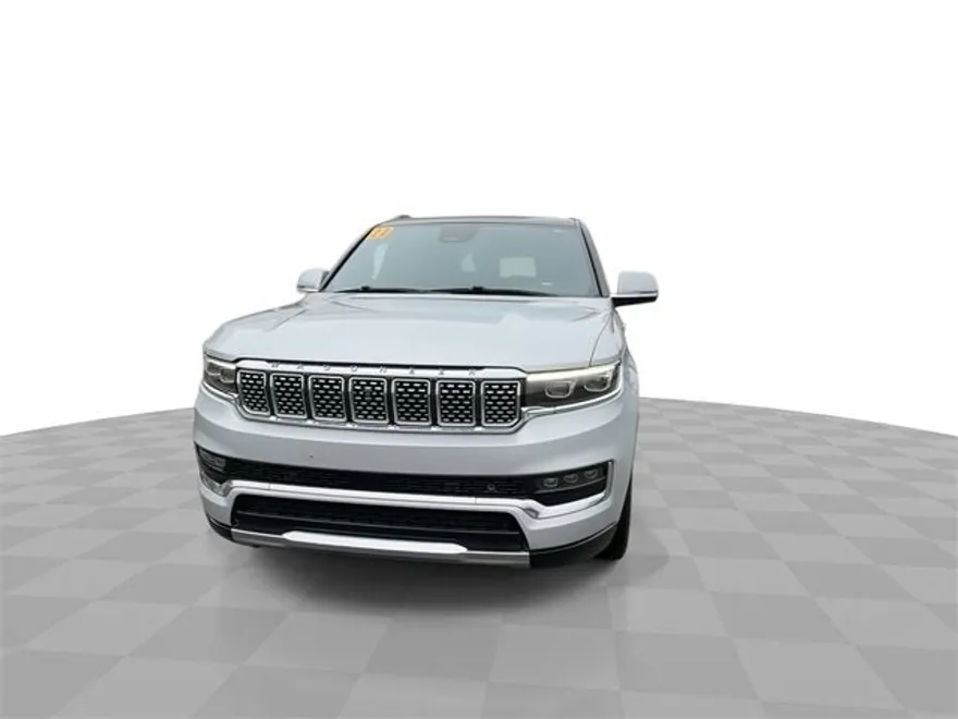 2022 Jeep Grand Wagoneer III photo 1