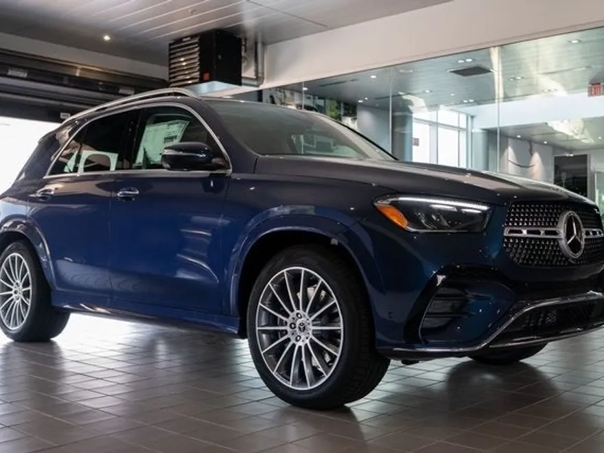 2025 Mercedes Benz GLE 350 4MATIC photo 1