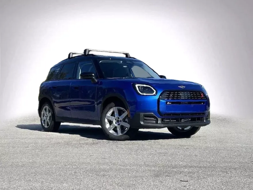2025 Mini Countryman S ALL4 photo 1