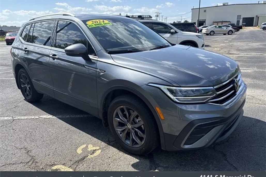 2024 Volkswagen Tiguan SE Wolfsburg Edition photo 1