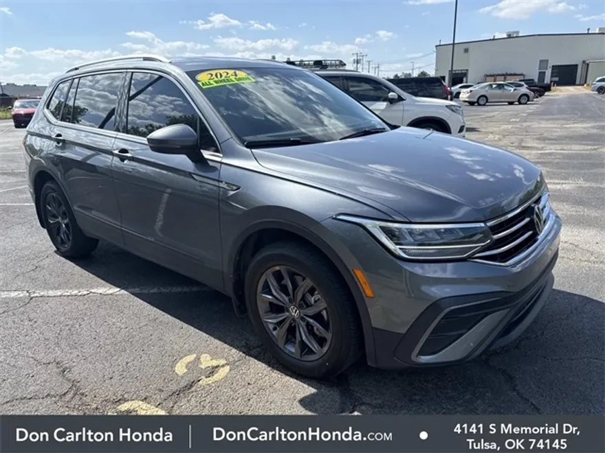 2024 Volkswagen Tiguan SE Wolfsburg Edition photo 1