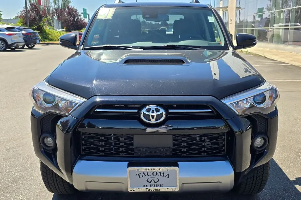 2021 Toyota 4Runner TRD Off-Road Premium photo 1