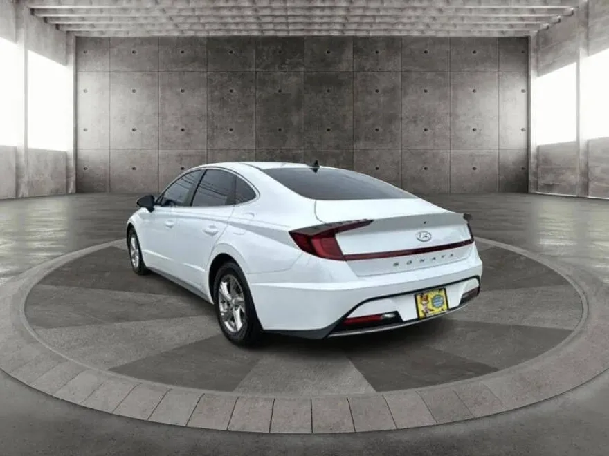 2021 Hyundai Sonata SE photo 1