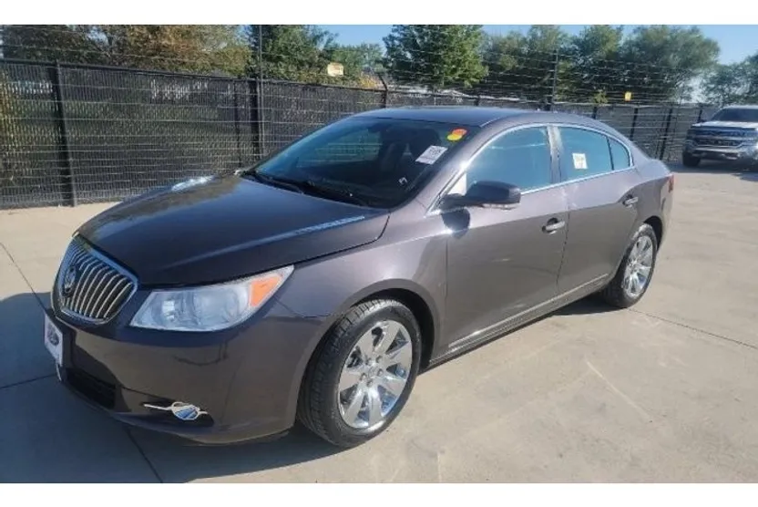 2013 Buick LaCrosse Leather photo 1