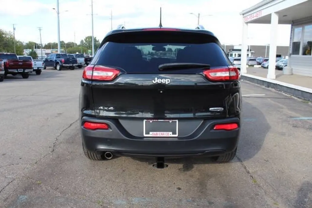 2015 Jeep Cherokee Latitude photo 1