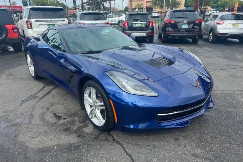 2017 Chevrolet Corvette Stingray Coupe 1LT photo 1