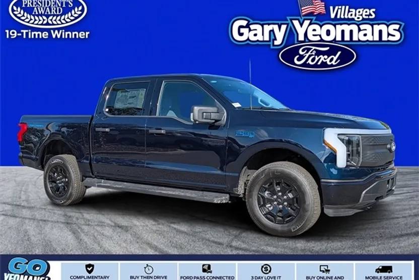 2025 Ford F-150 Lightning XLT photo 1