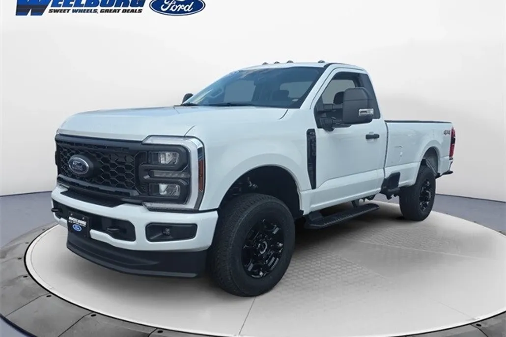 2025 Ford F-350 photo 1
