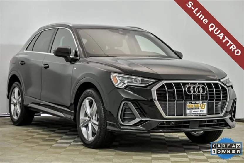 2022 Audi Q3 S line Premium Plus photo 1
