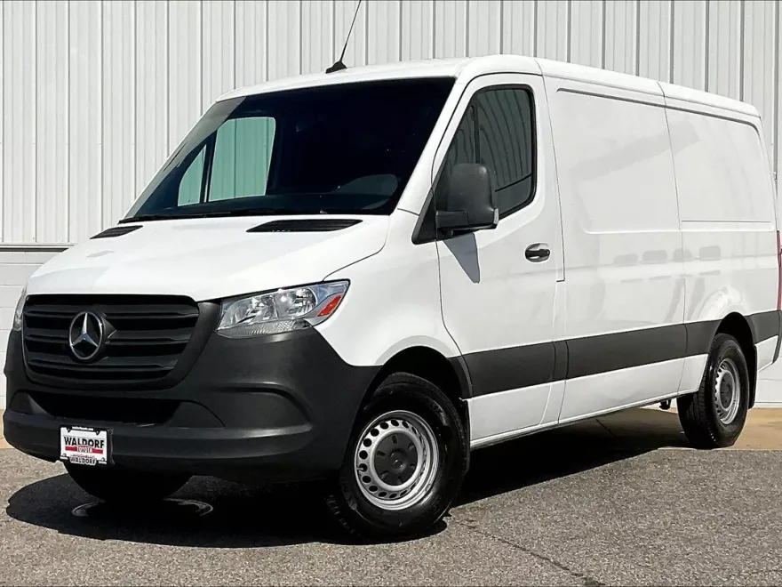 2021 Mercedes Benz Sprinter Cargo Van 144 WB photo 1