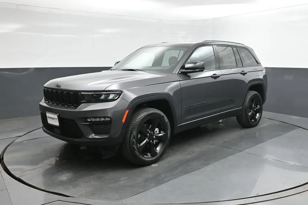 2025 Jeep Grand Cherokee Limited photo 1