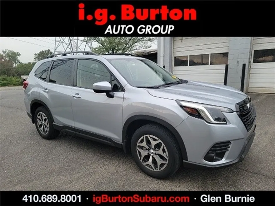 2022 Subaru Forester Premium photo 1
