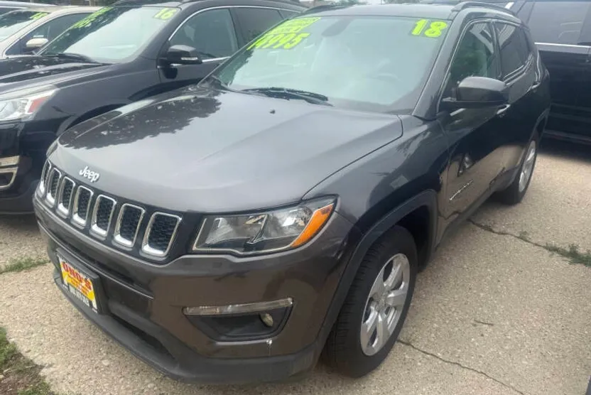 2018 Jeep Compass Latitude photo 1