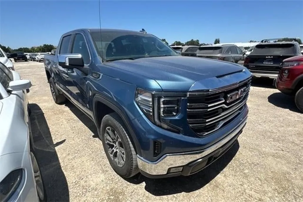 2024 Gmc Sierra 1500 SLT photo 1