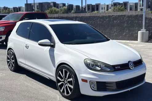 2012 Volkswagen Golf GTI photo 3