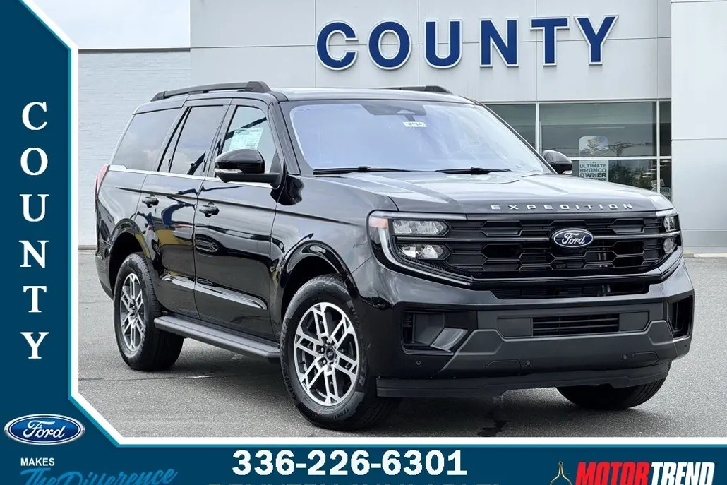2025 Ford Expedition photo 1