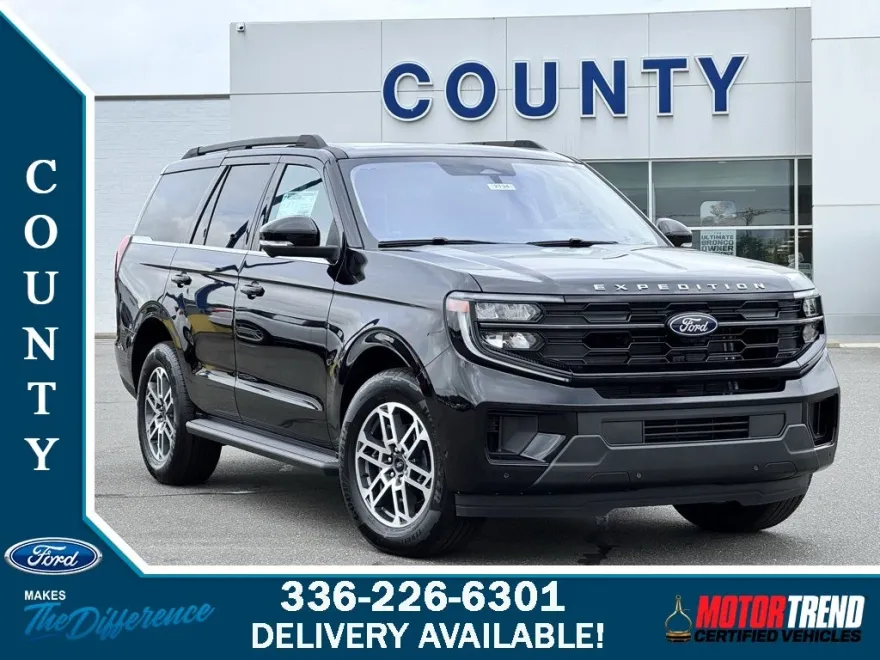 2025 Ford Expedition photo 1