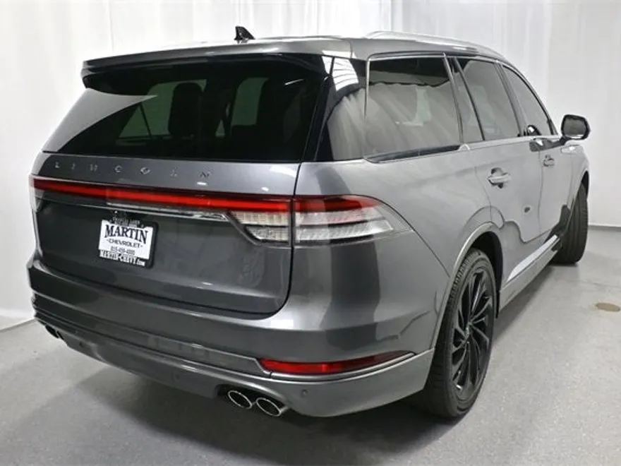 2021 Lincoln Aviator Reserve photo 1