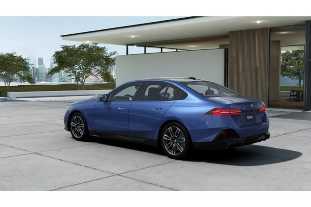 2026 Bmw 540i xDrive Sedan photo 1