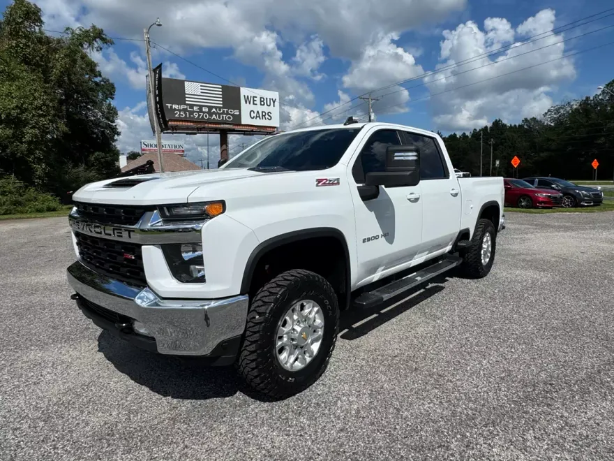 2023 Chevrolet Silverado 2500HD LT photo 1
